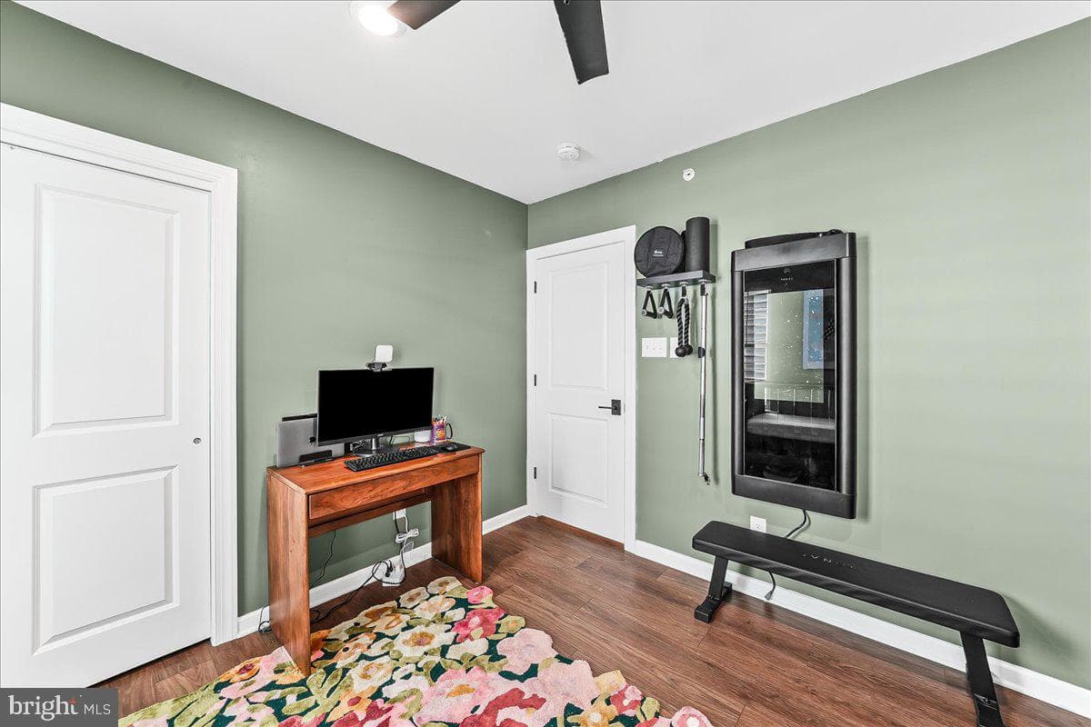 505 S Media Way photo 21