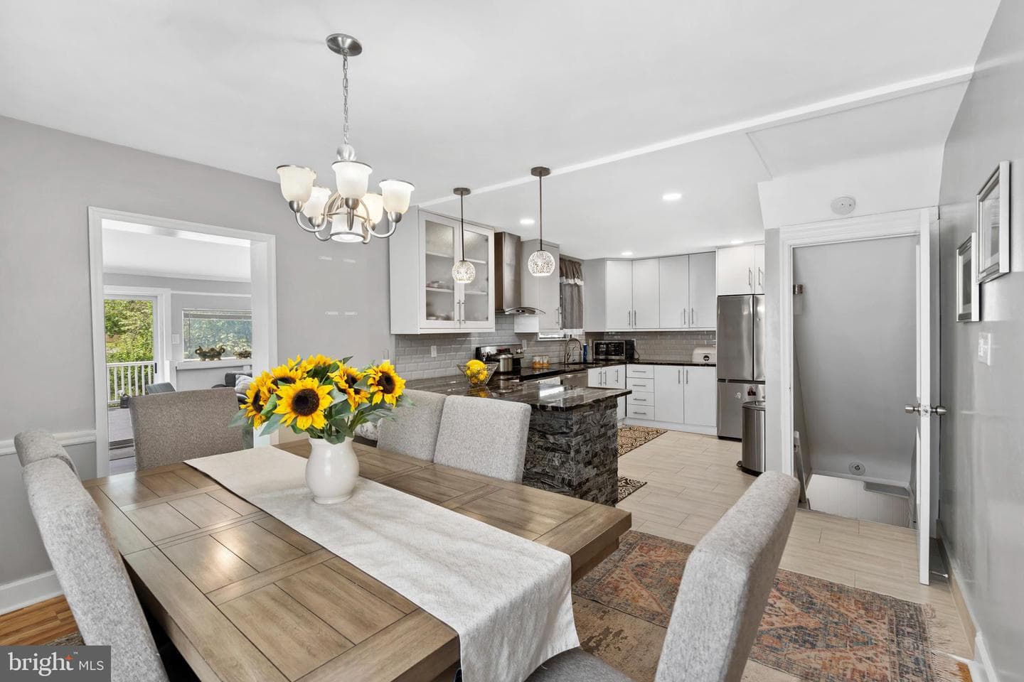 214 S Sproul Road photo 10