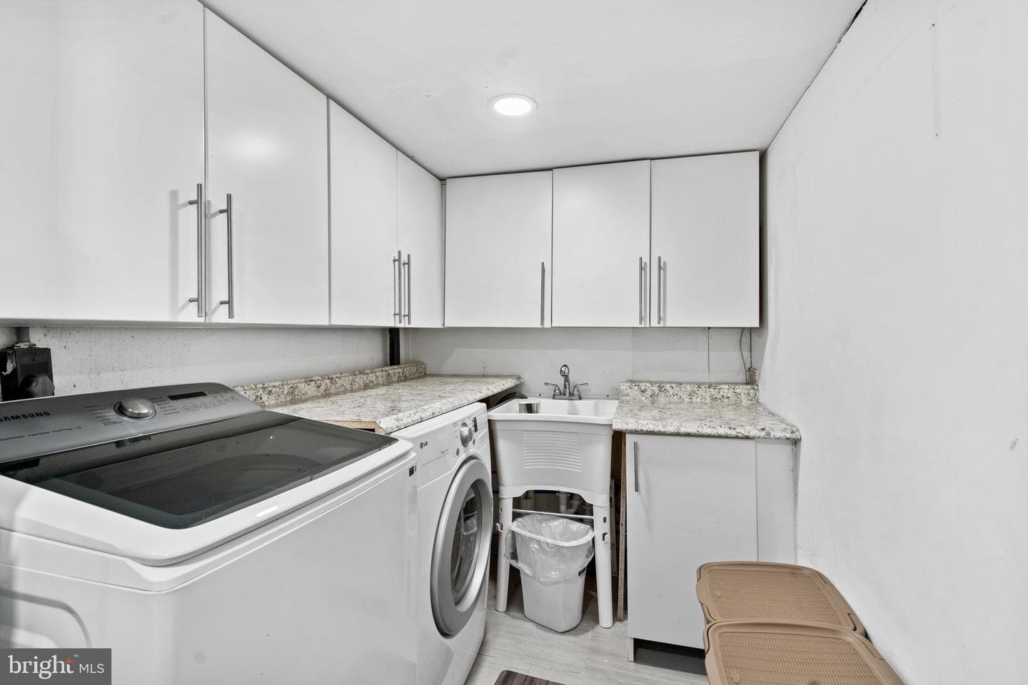 214 S Sproul Road photo 27