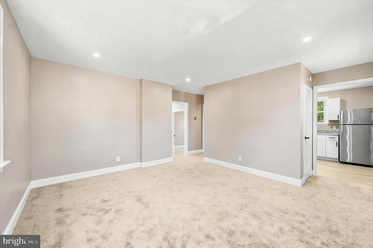1022 Lawnton Ter photo 3