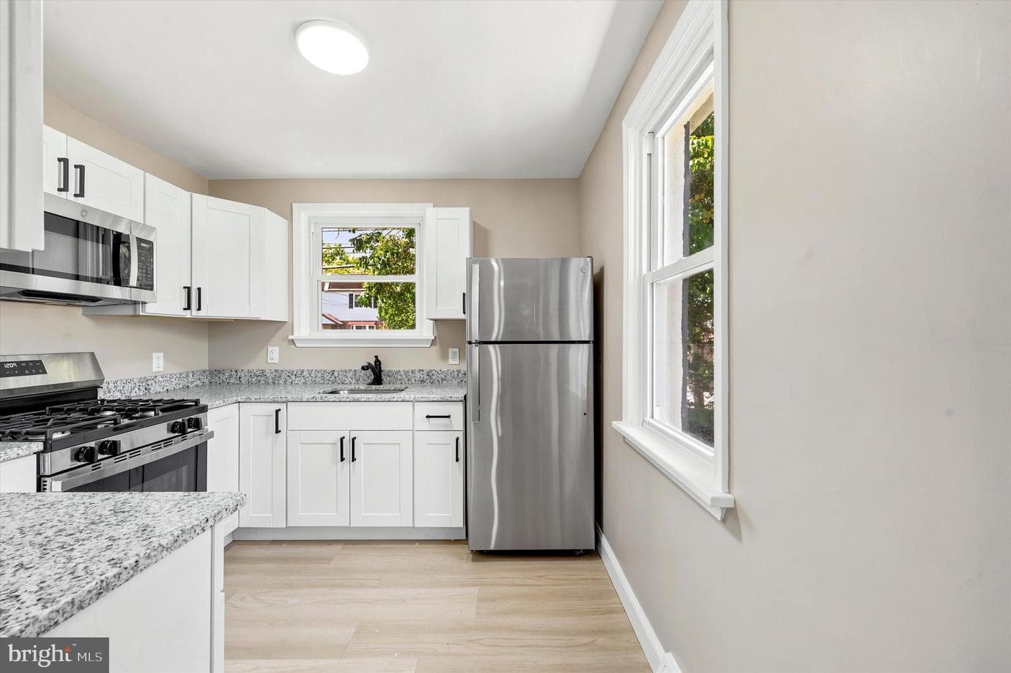 1022 Lawnton Ter photo 8