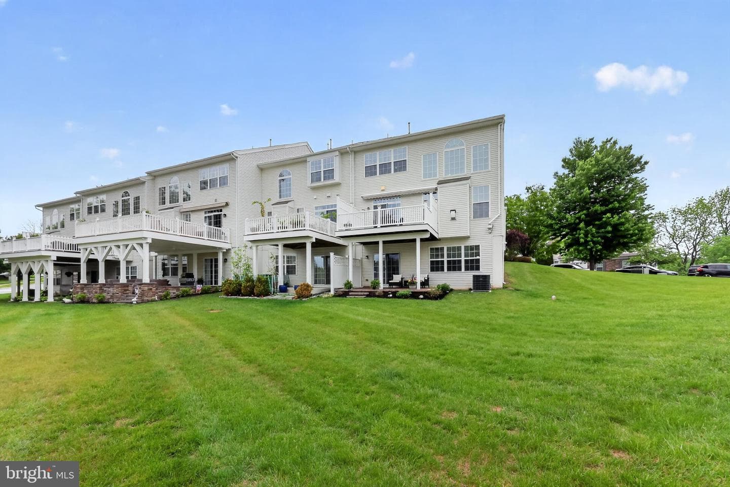15 Newberry Court photo 36