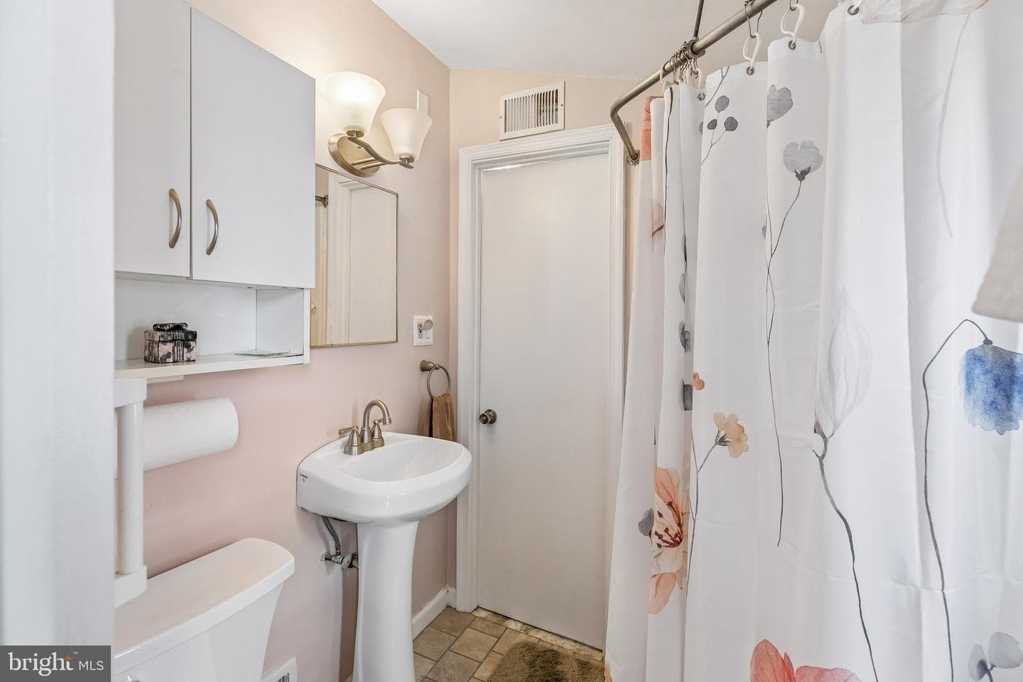 902 Madison Avenue photo 18