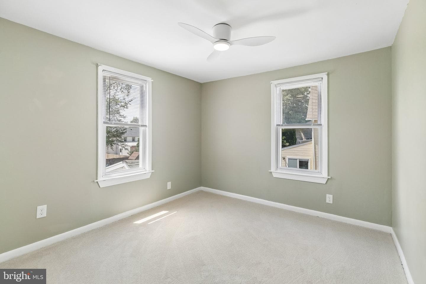 902 Madison Avenue photo 30