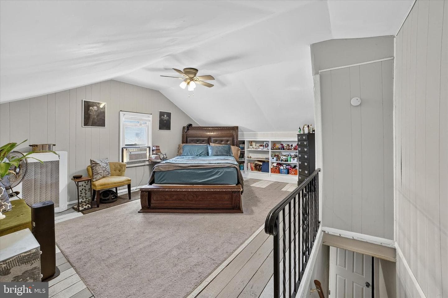 443 Orchard Ave photo 12