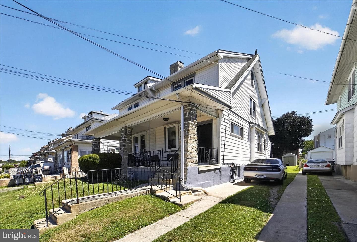 443 Orchard Ave photo 2