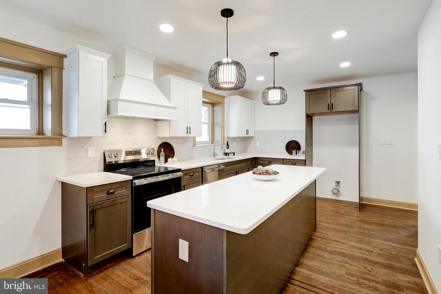 725 Turner Avenue photo 8