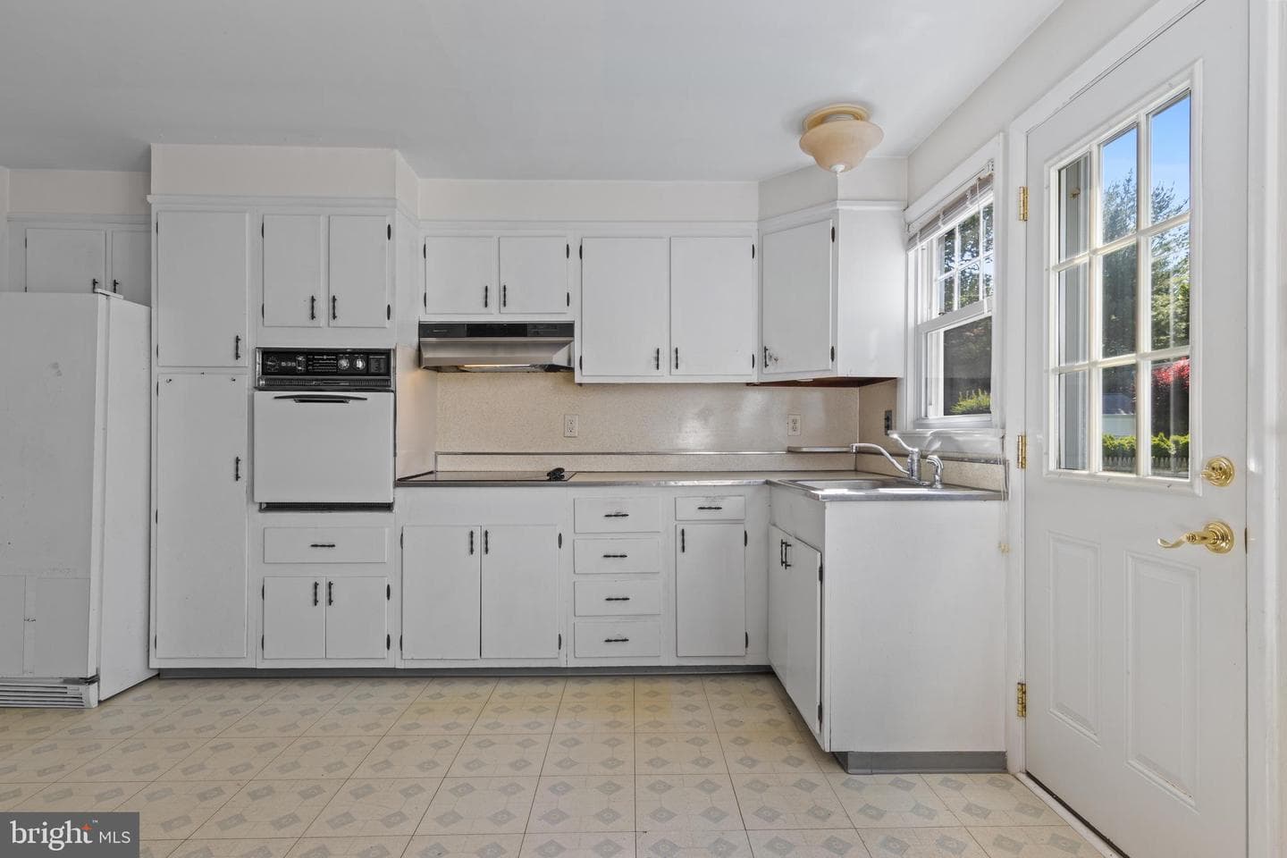 3558 Sawmill Road photo 12