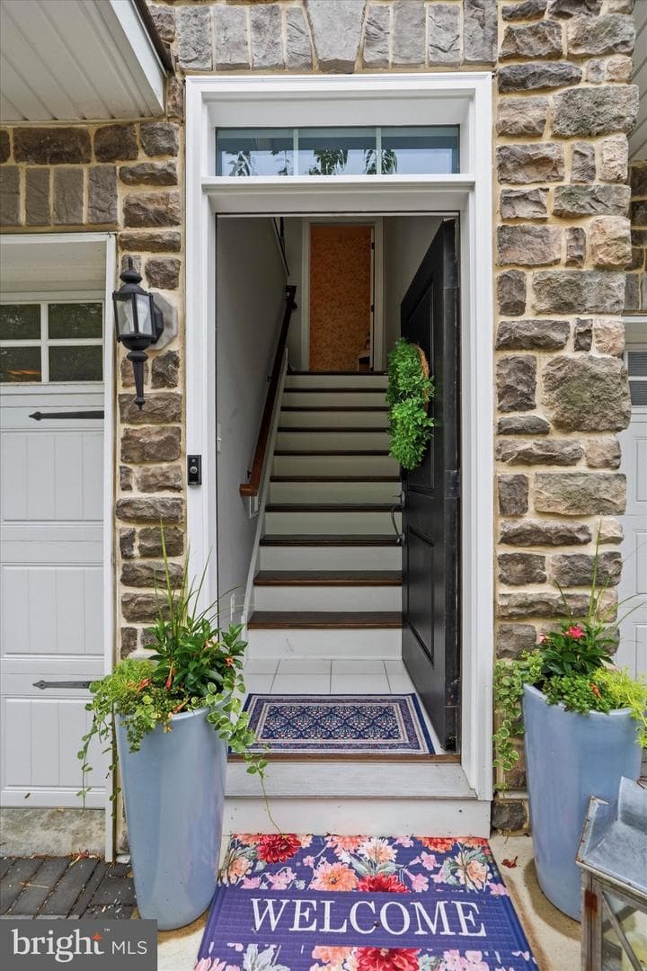 203 Corvus Circle photo 2
