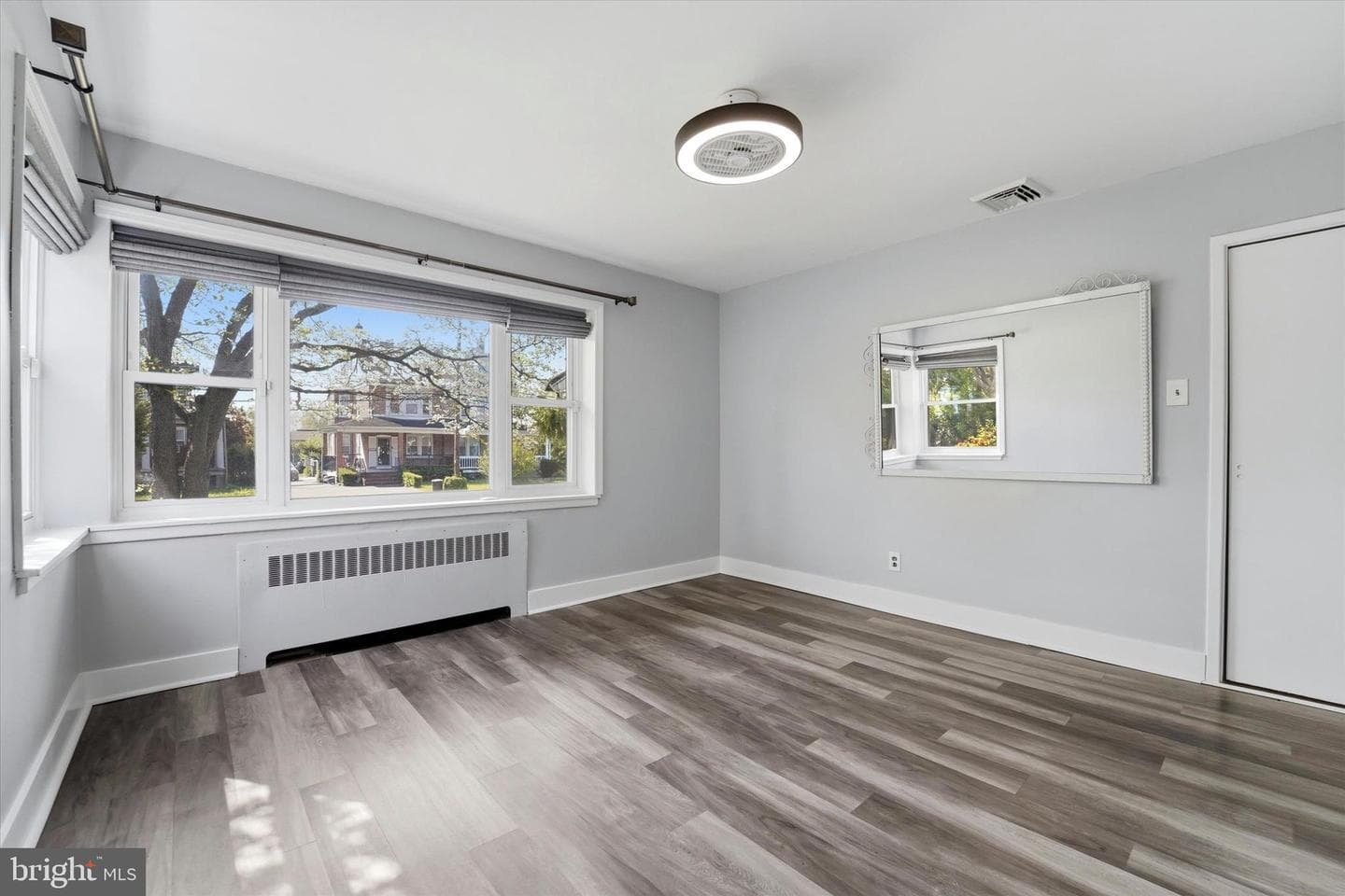 2147 Franklin Ave photo 16