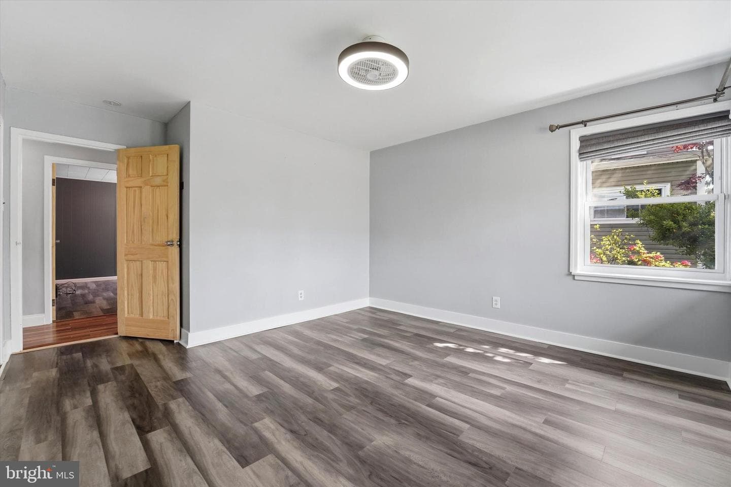 2147 Franklin Ave photo 17