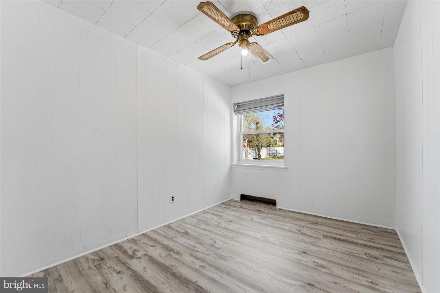 2147 Franklin Ave photo 23