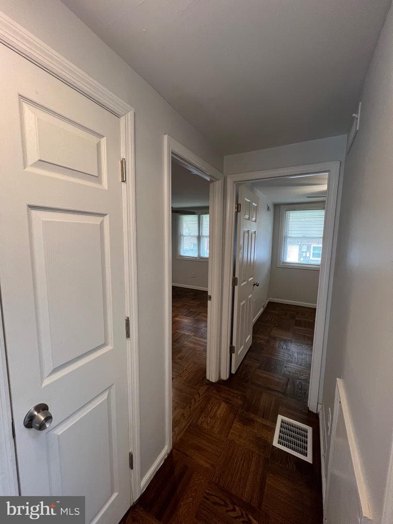 135 Ervin Avenue photo 15