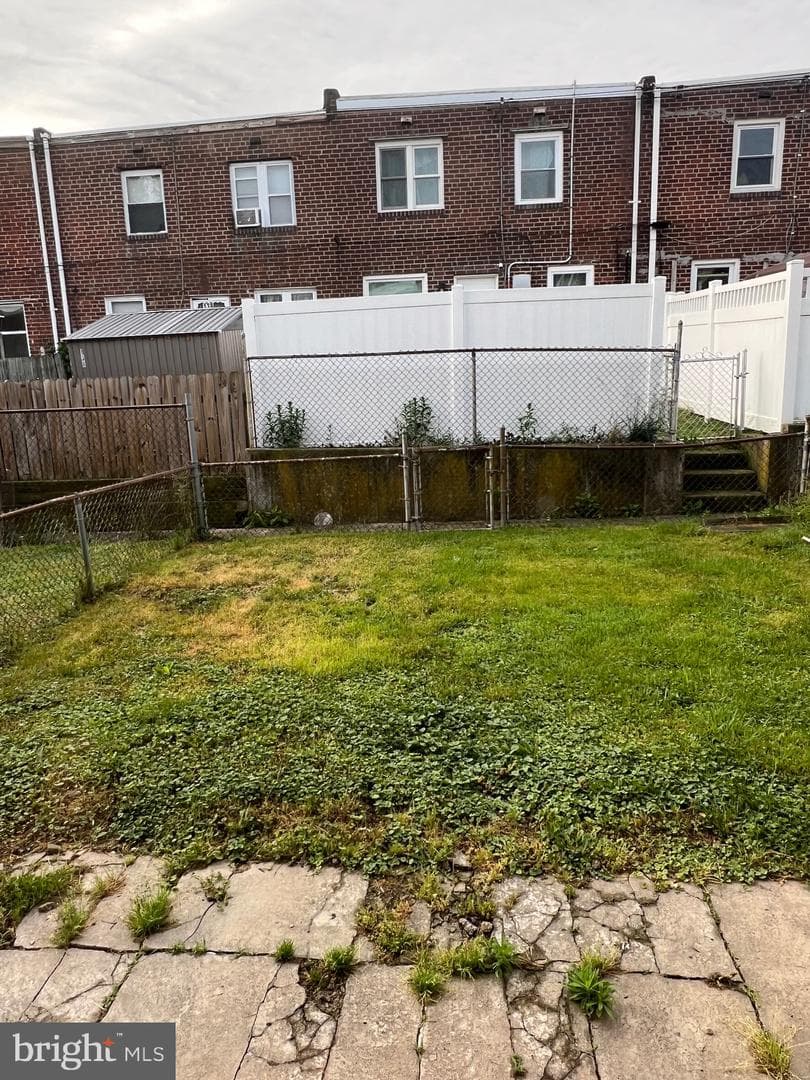 135 Ervin Avenue photo 38