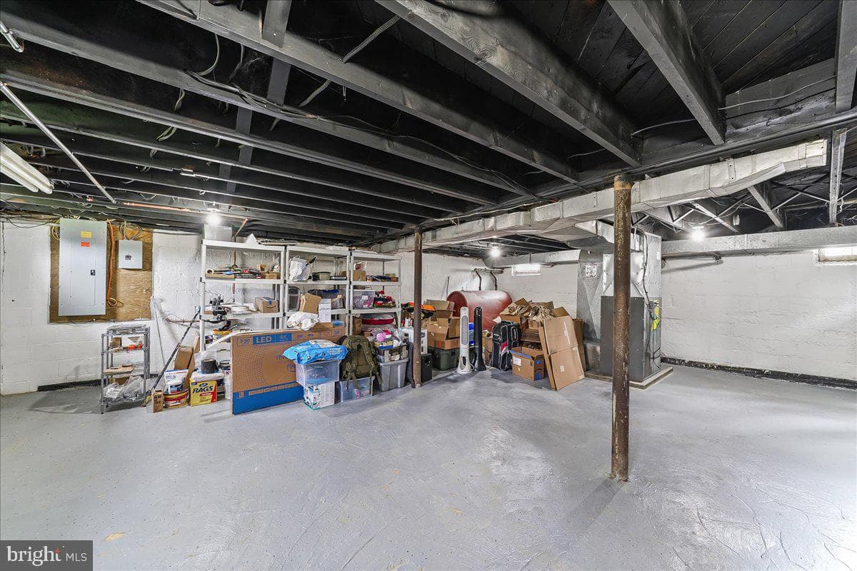 1842 Cherry Street photo 27