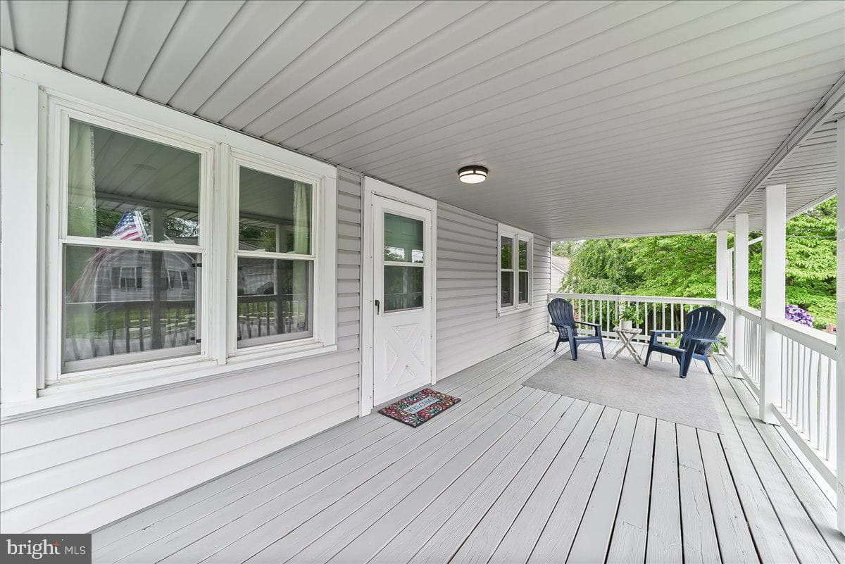 1842 Cherry Street photo 3