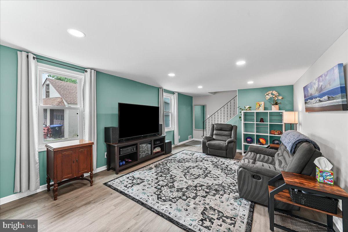 1842 Cherry Street photo 5