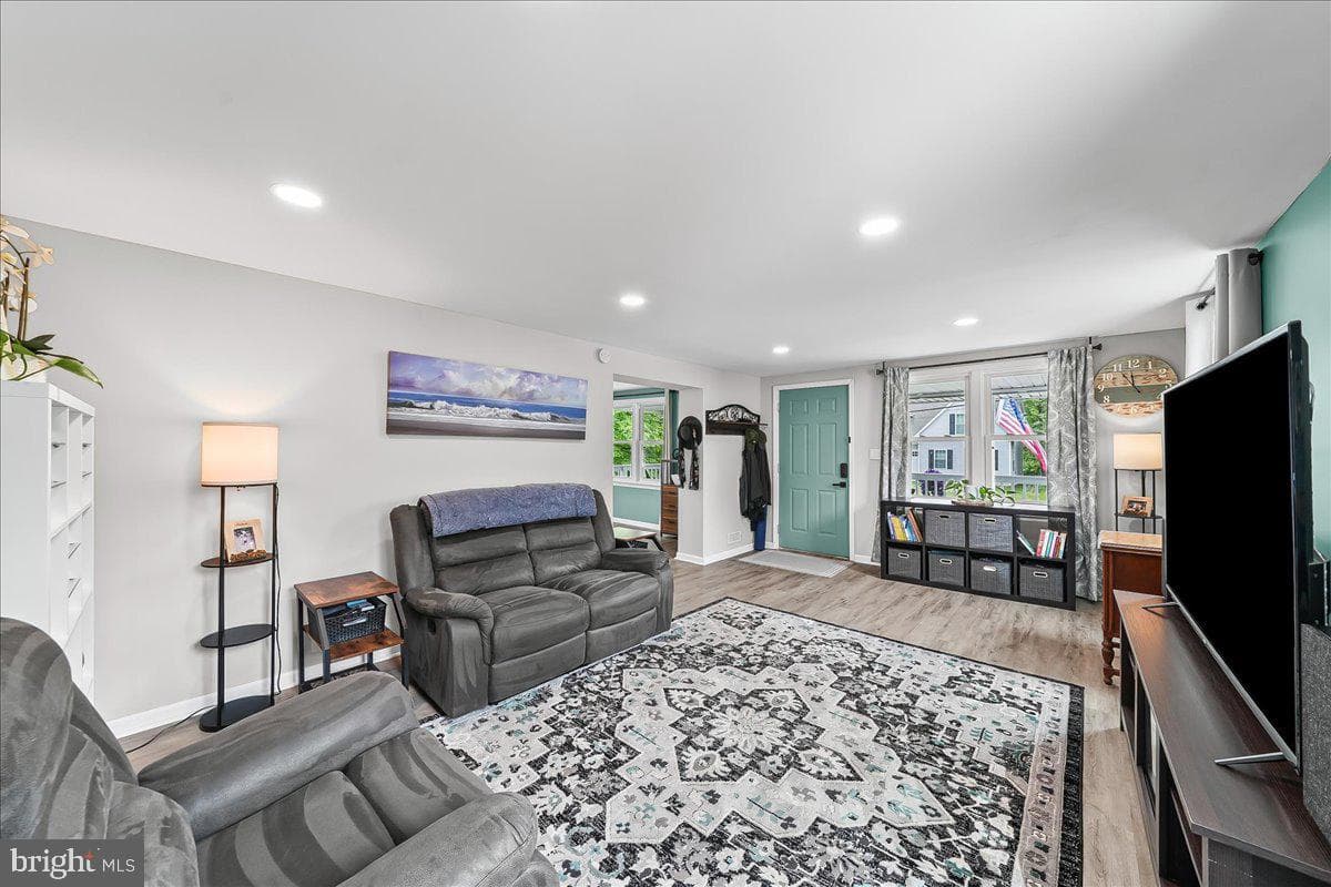 1842 Cherry Street photo 7