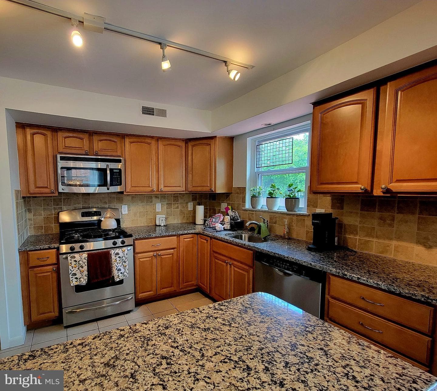 2928 Larkspur Lane photo 25