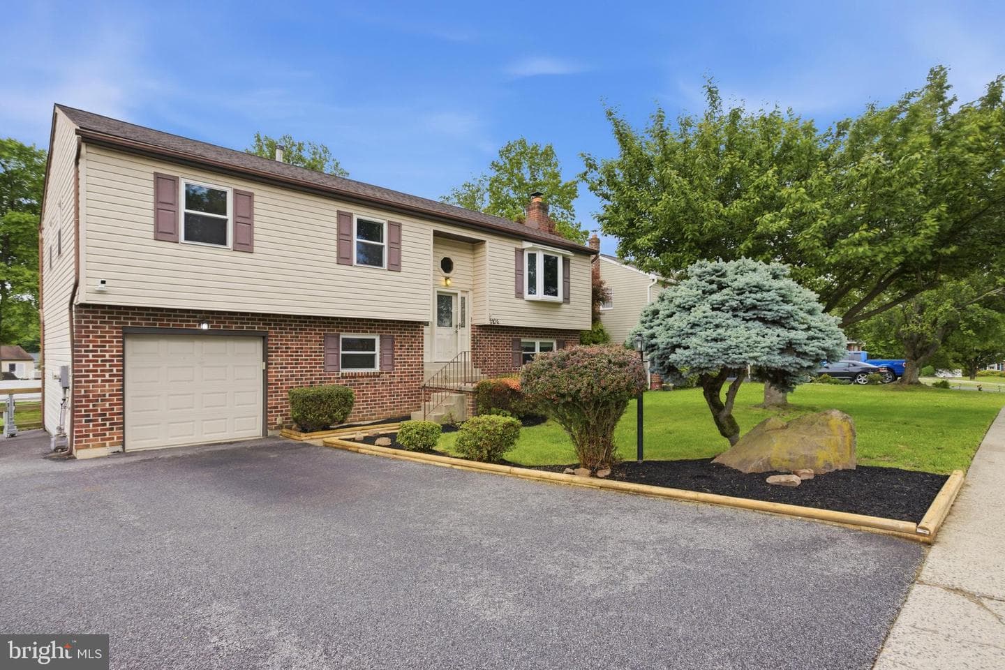 2206 Briarcliff Avenue photo 2
