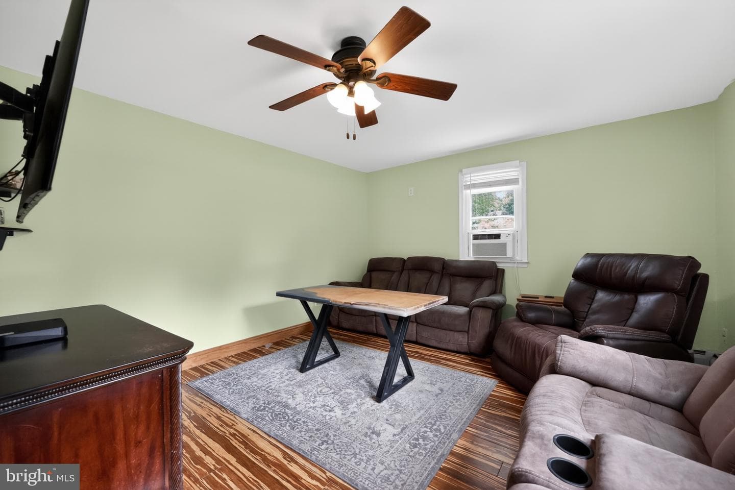 599 N Bishop Avenue photo 10