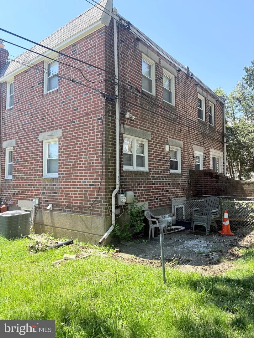 1105 Spruce Street photo 3