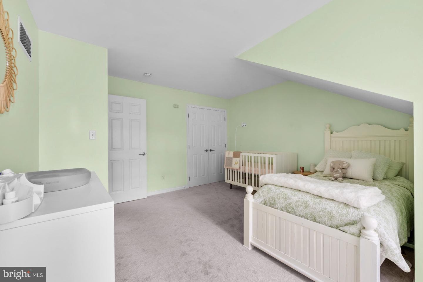 235 Willow Avenue photo 29