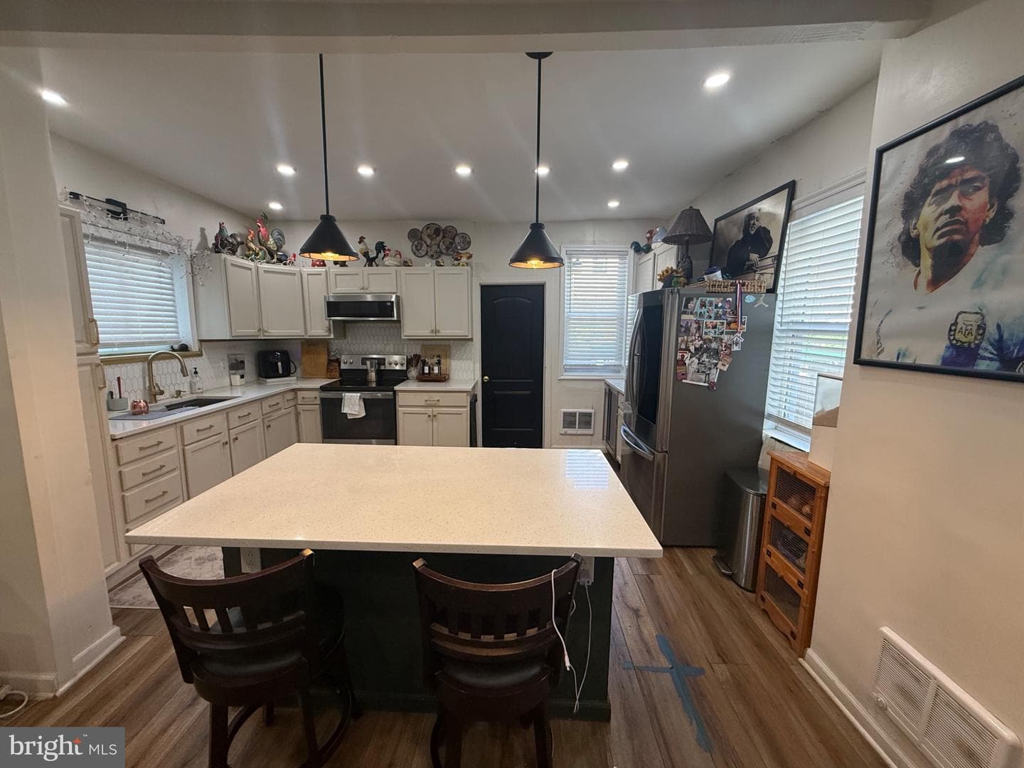 954 Church Lane photo 8