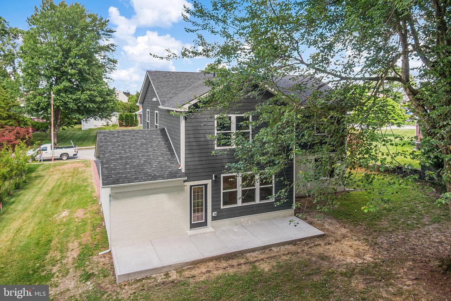 2016 Woodside Lane photo 38