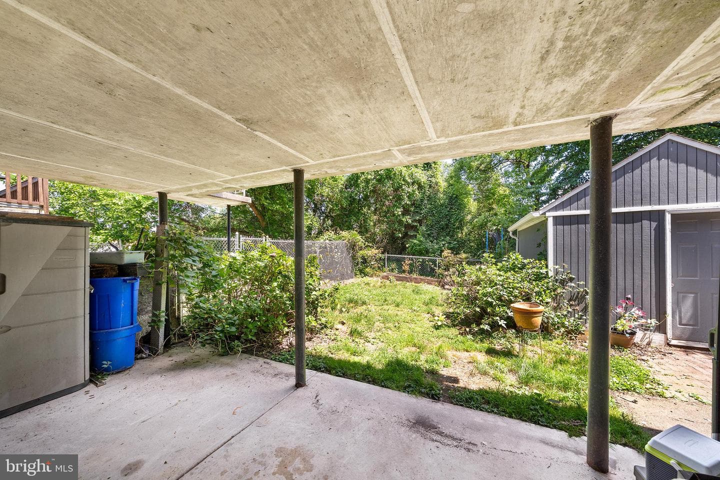 607 Saint Anthony Lane photo 29