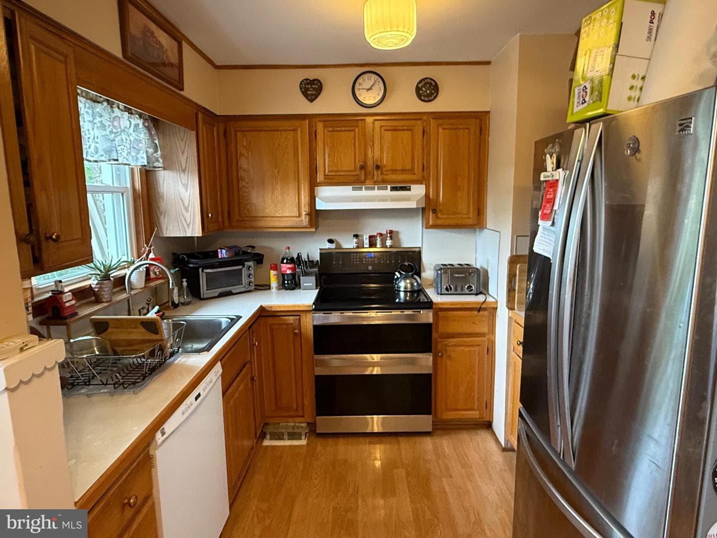 728 Stanbridge Road photo 7
