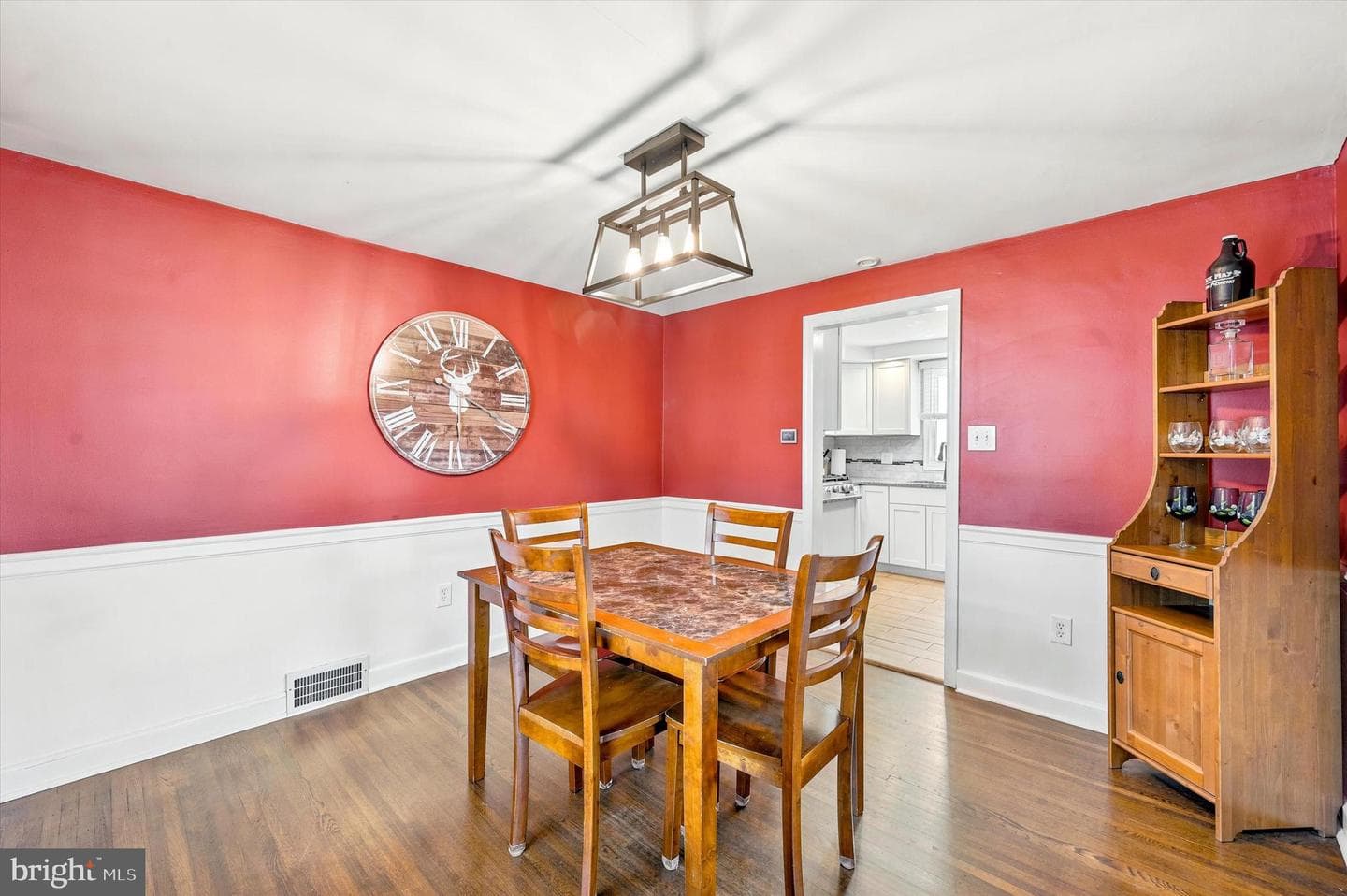 306 Burk Avenue photo 6