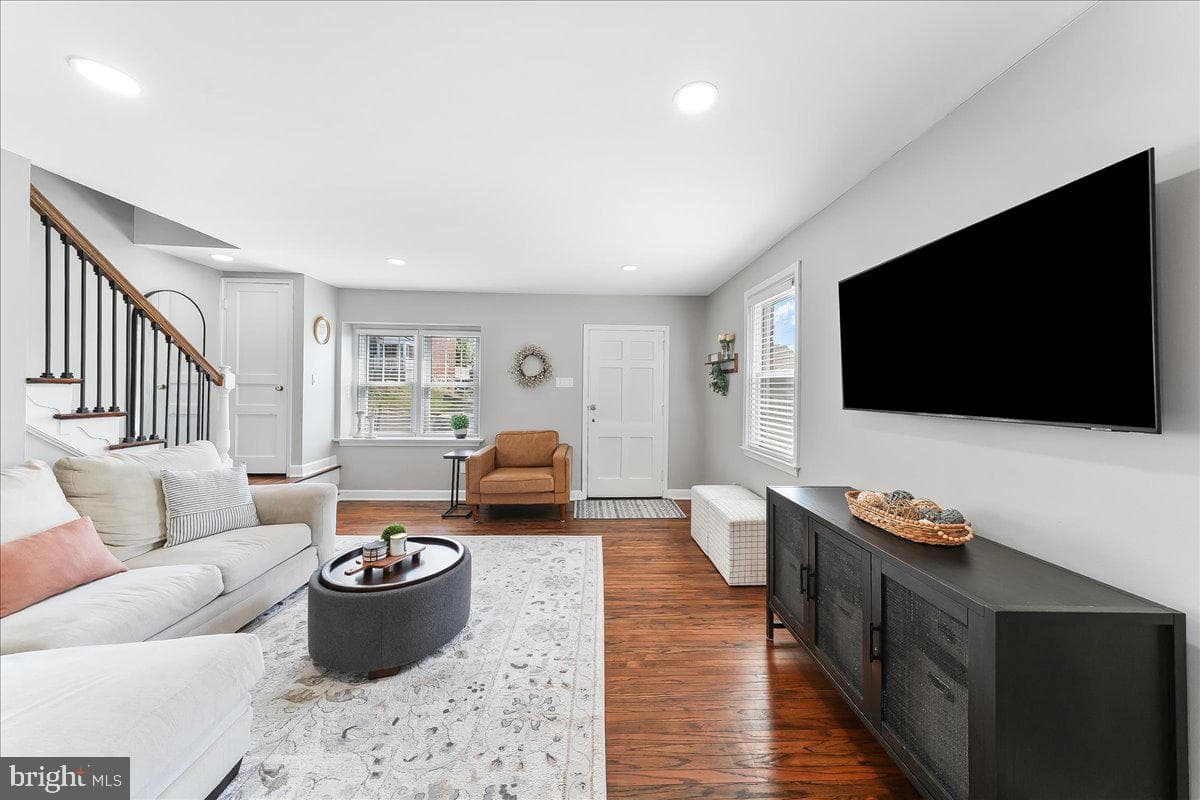 1228 Cobbs Street photo 6