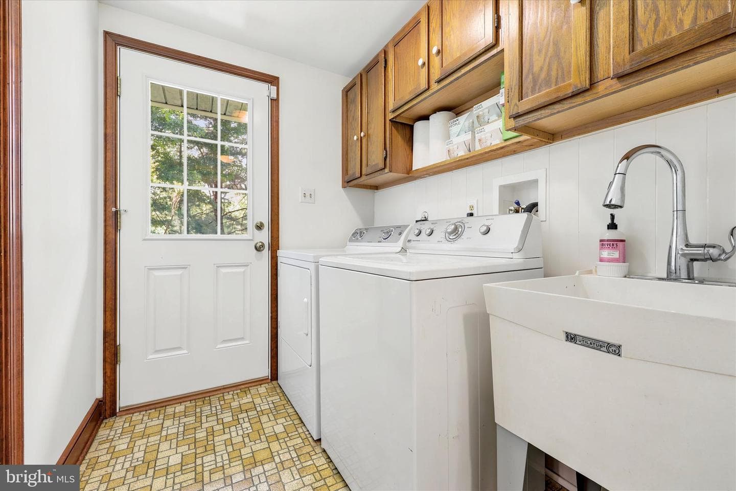 1295 Wakefield Ct Court photo 19
