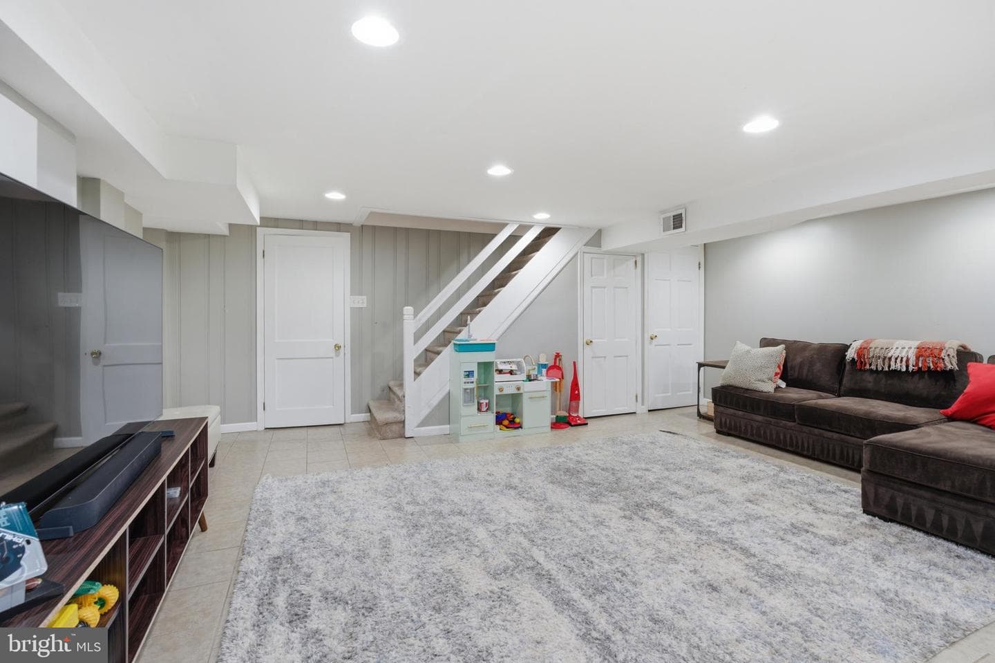 506 Harriet Lane photo 23