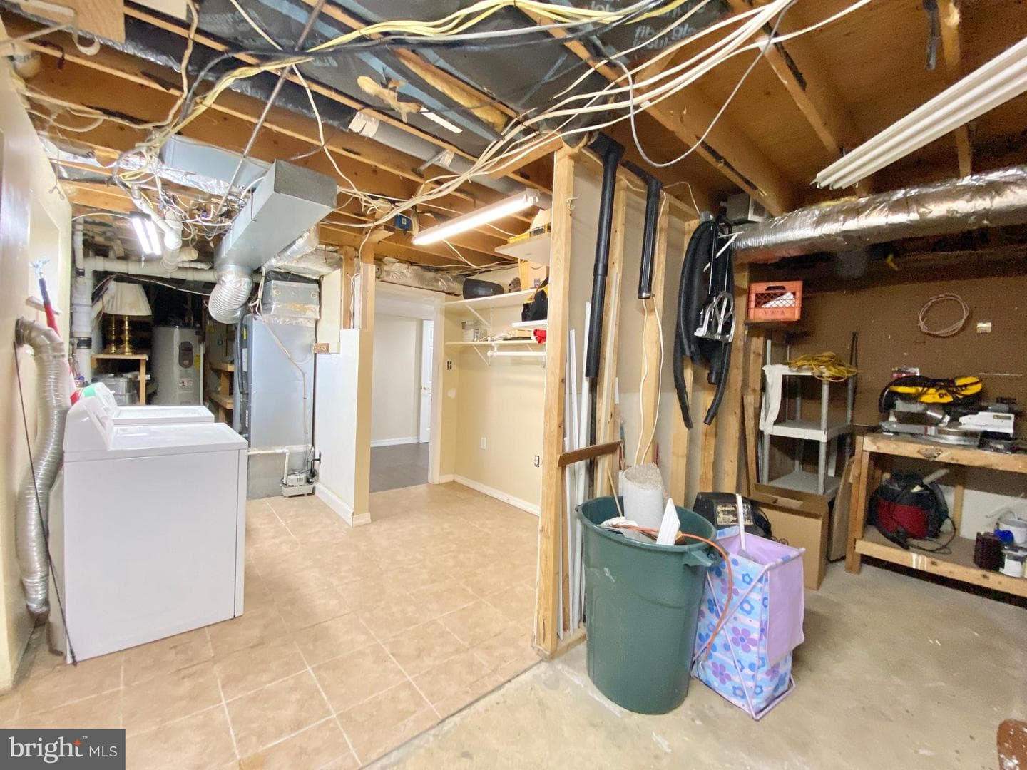 227 Elm Avenue photo 38