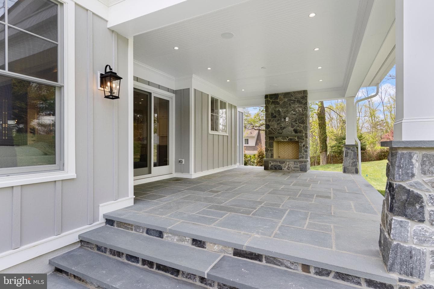 474 Barclay Road photo 4
