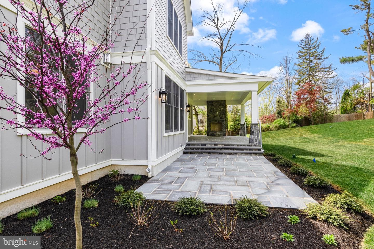 474 Barclay Road photo 5
