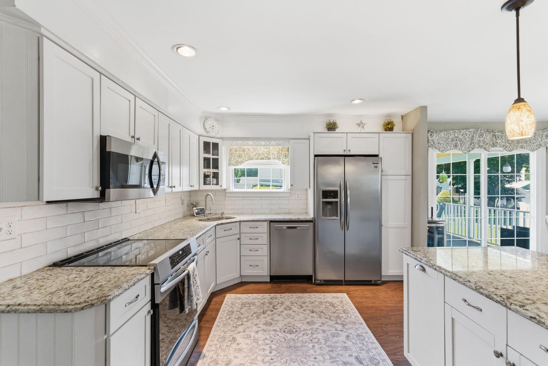 327 Greenbriar photo 6