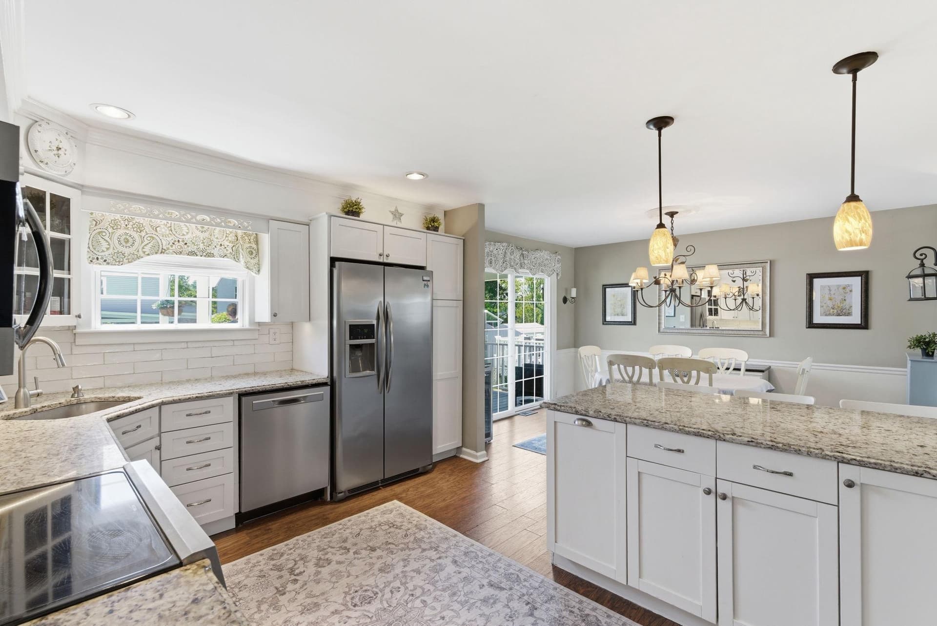 327 Greenbriar photo 7