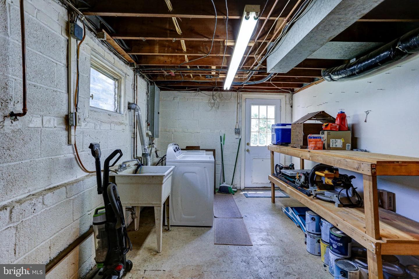 125 W Thomson Avenue photo 26