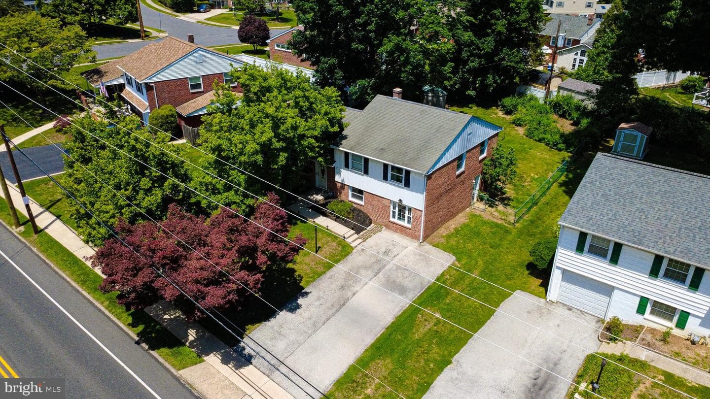 125 W Thomson Avenue photo 4