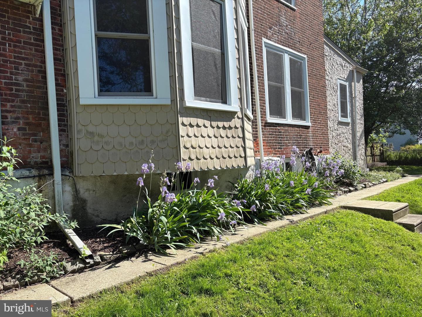 112 E Cooke Avenue photo 3