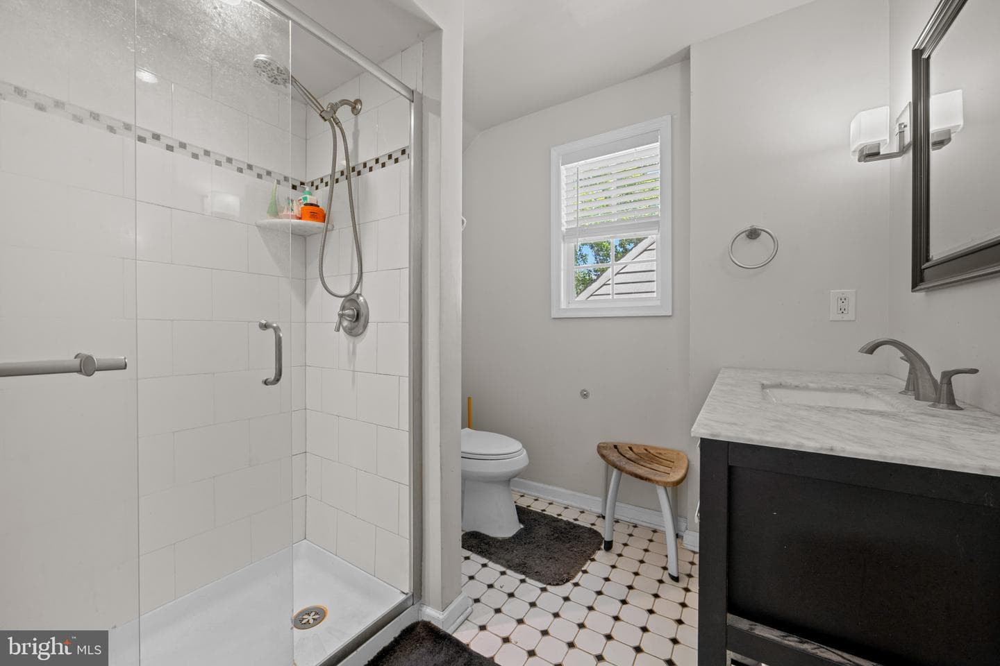 511 Harrison Avenue photo 13