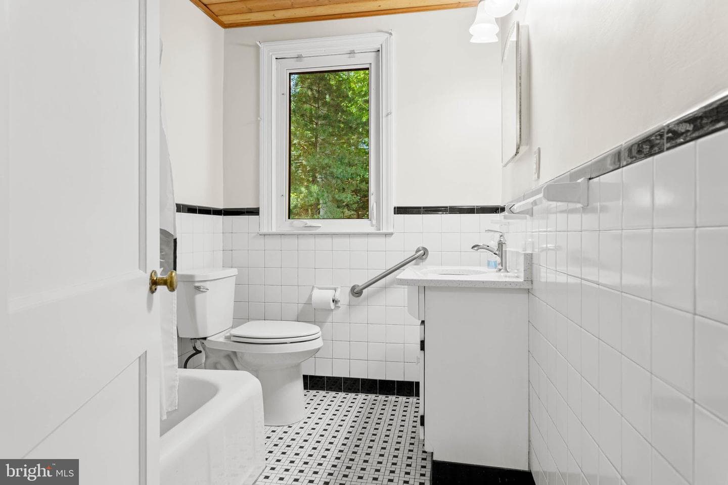 5025 Sylvia Road photo 26