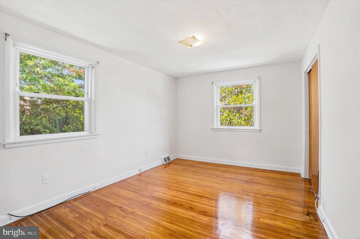 400 Rittenhouse Circle photo 12