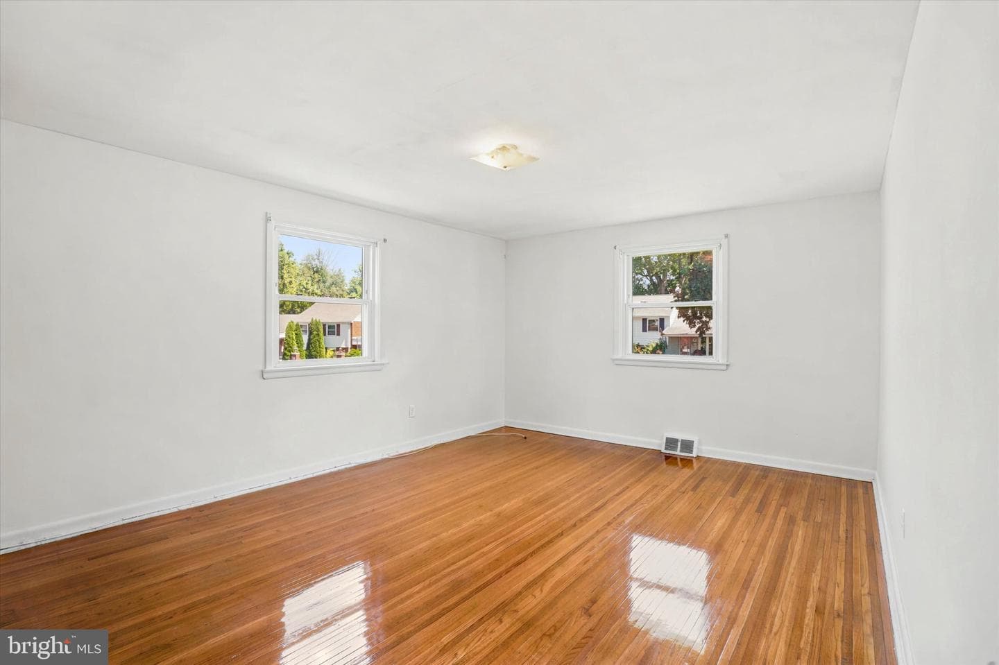 400 Rittenhouse Circle photo 14