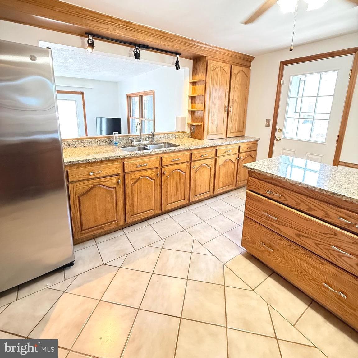 2121 N Lee Lane photo 11
