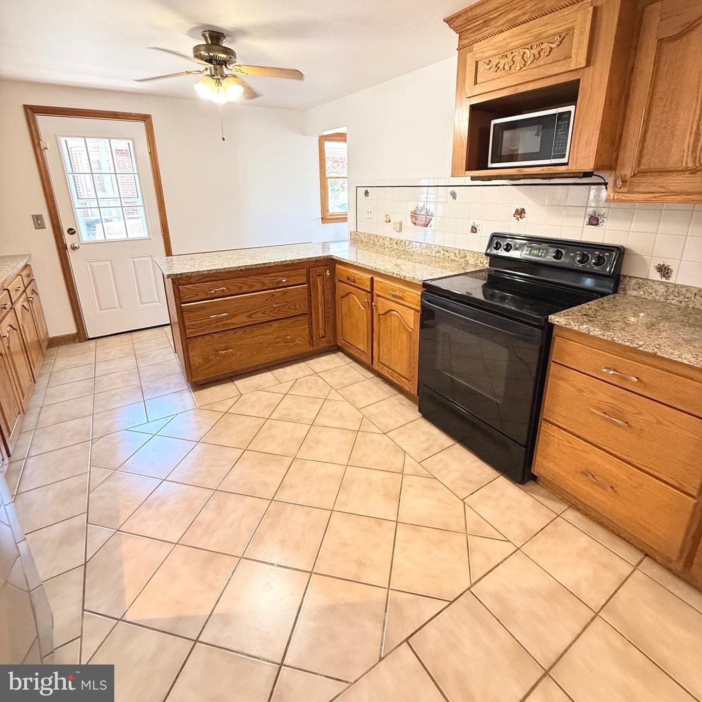 2121 N Lee Lane photo 12