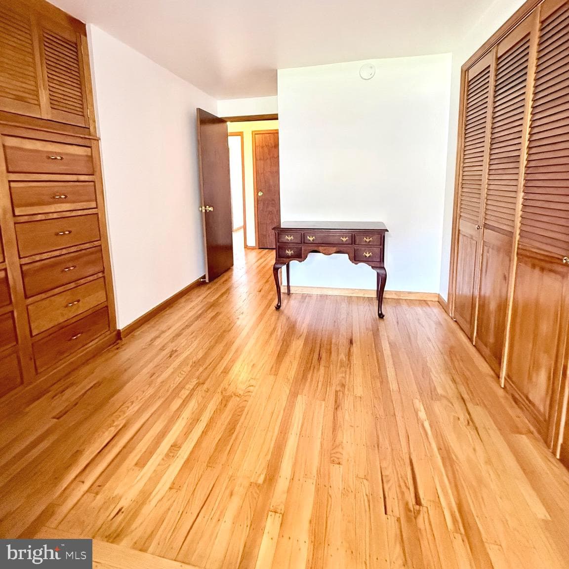 2121 N Lee Lane photo 22